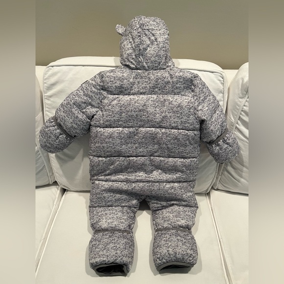 Baby Gap Snow Suit - Picture 5 of 9